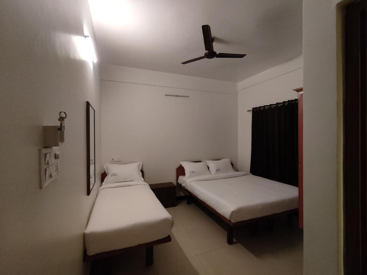 Ashray Residency Hotel Vanivilasa Puram Exterior photo